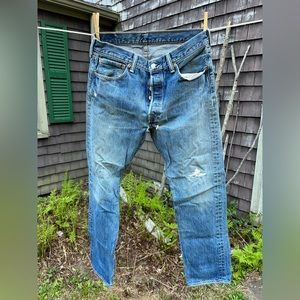 Levi’s 501 Jeans Men’s size 33 waist, 32 length